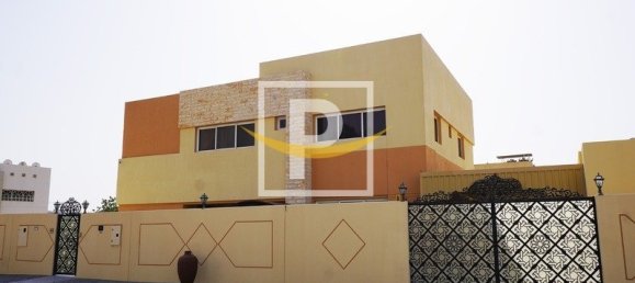 5 bedrooms Villa in Dubai, UAE No. 9341 24