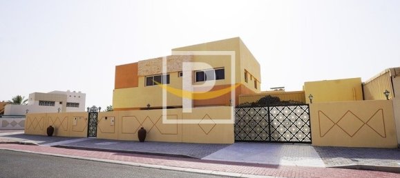 5 bedrooms Villa in Dubai, UAE No. 9341 33