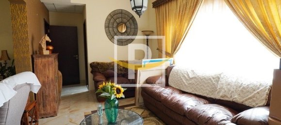 5 bedrooms Villa in Dubai, UAE No. 9341 4