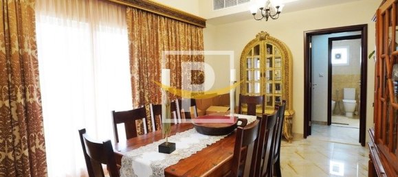 5 bedrooms Villa in Dubai, UAE No. 9341 17