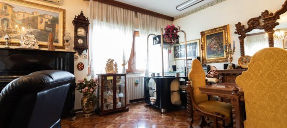 Вилла с 5 комнатами в Латина, Италия № 32999 12