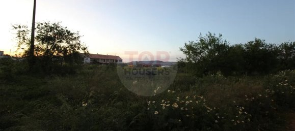  Land in Faro, Portugal No. 74793 3