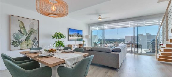 3 bedrooms Townhouse in Estepona, Spain No. 142823 2