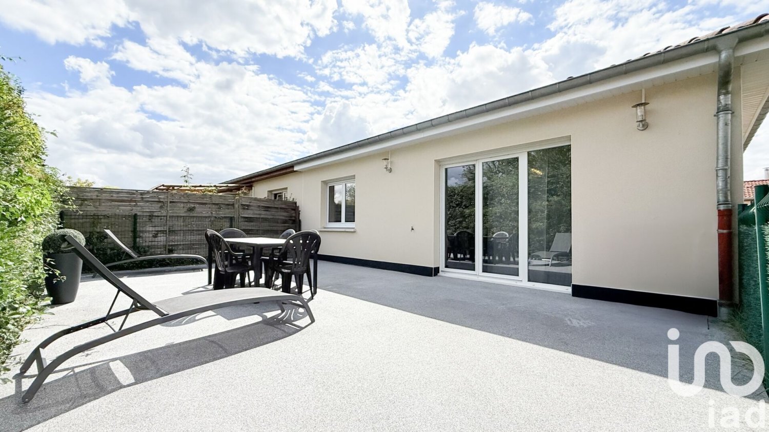 3-Zimmer Haus in Vitry-sur-Orne, France, Nr. 327578