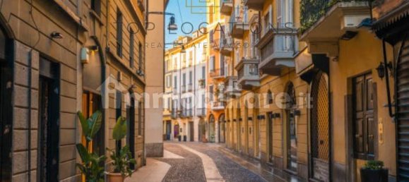 3 bedrooms Penthouse in Milan, Italy No. 354620 3