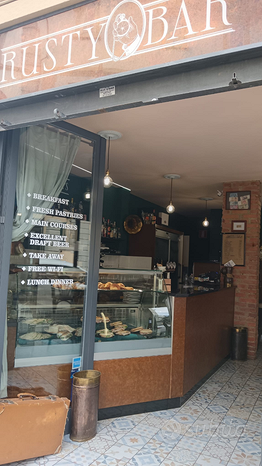 4 rooms Commercial property in Florence, Italy No. 270400