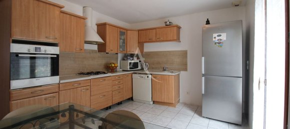 4 bedrooms House in Blois, France No. 65749 3