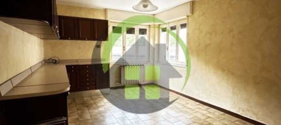 3-Zimmer Wohnung in Vertova, Italy, Nr. 277913 2