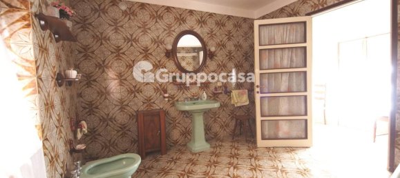 Edificio de 3 habitaciónes en Inveruno, Italy No. 90707 12