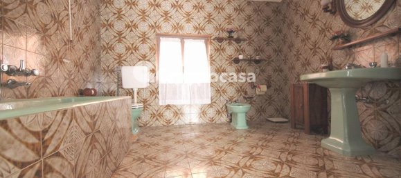 Edificio de 3 habitaciónes en Inveruno, Italy No. 90707 11