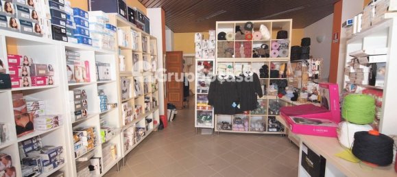 Edificio de 3 habitaciónes en Inveruno, Italy No. 90707 21