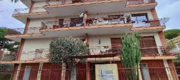 3 bedrooms Apartment in Loano, Italy No. 161903 2