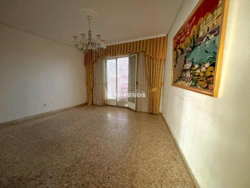 4 bedrooms Apartment in Logrono, Spain No. 142444