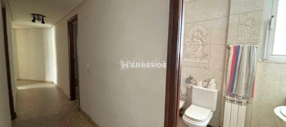 4 bedrooms Apartment in Logrono, Spain No. 142444 12