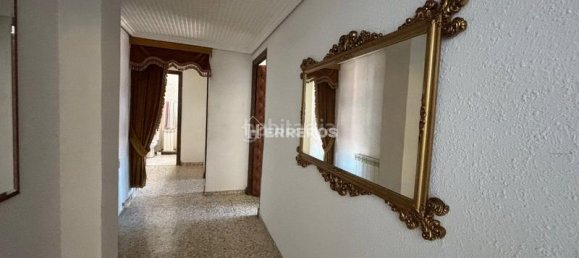 4 bedrooms Apartment in Logrono, Spain No. 142444 4