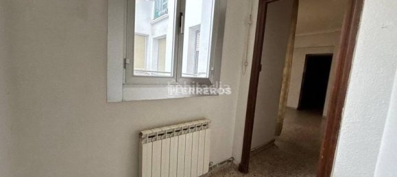 4 bedrooms Apartment in Logrono, Spain No. 142444 8