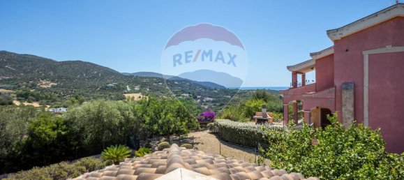 Villa de 3 dormitorios en Quartu Sant'Elena, Italy No. 361998 35