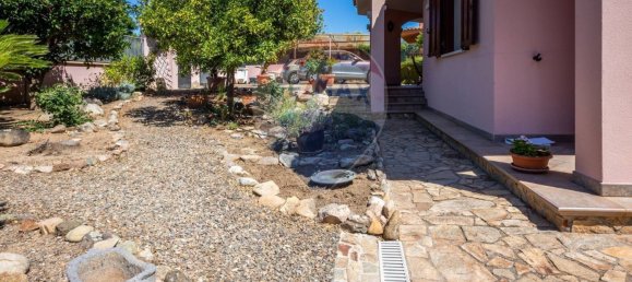 Villa de 3 dormitorios en Quartu Sant'Elena, Italy No. 361998 4