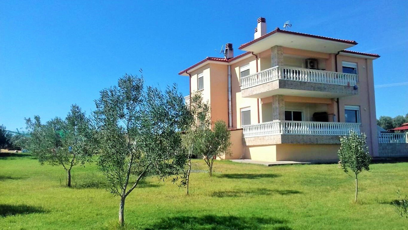 6 bedrooms Commercial property in Chalkidiki, Greece No. 5445