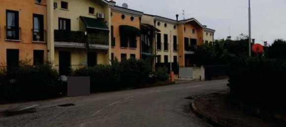 4 rooms Apartment in Chiarano, Italy No. 209622 7