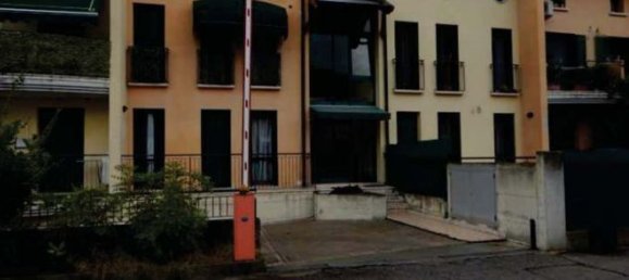 4 rooms Apartment in Chiarano, Italy No. 209622 9