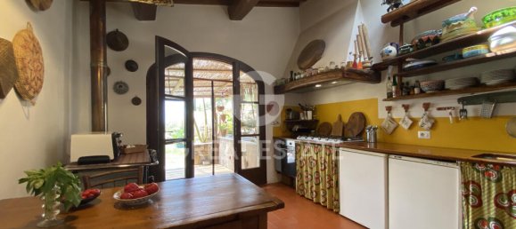 Земельный участок с 3 спальнями в Скансано, Италия № 178524 6