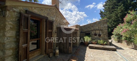 Земельный участок с 3 спальнями в Скансано, Италия № 178524 2