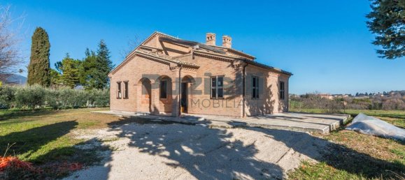 Вилла с 7 комнатами в Трея, Италия № 102589 12