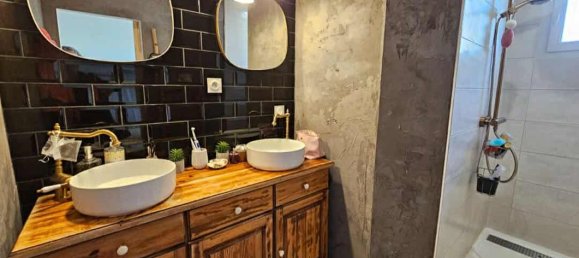 5 bedrooms House in Plouneventer, France No. 285826 3