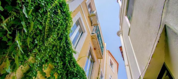 199m² Building in Lisbon, Portugal No. 117054 3