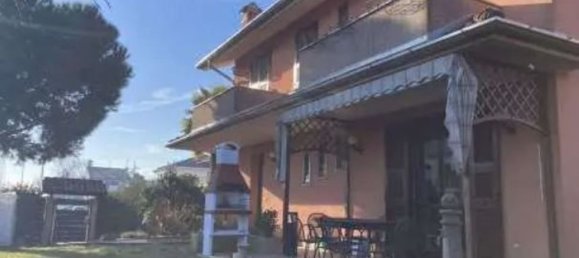 6 rooms Villa in Noviglio, Italy No. 5264 2