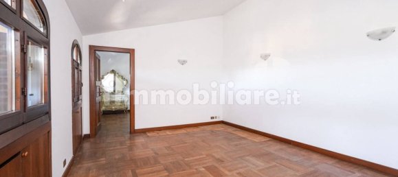 4 bedrooms Villa in Trezzo sull'Adda, Italy No. 3968 21