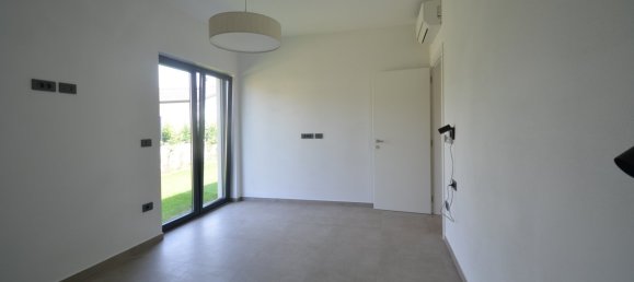 Bungalow de 3 dormitorios en Porec, Croatia No. 178 12