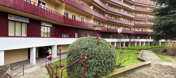 3-salle Appartement à San Donato Milanese, Italy No. 17576 26