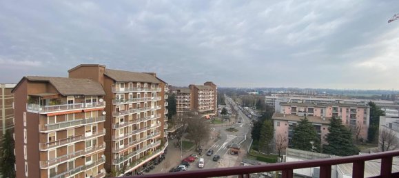 3-salle Appartement à San Donato Milanese, Italy No. 17576 23