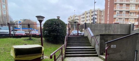 3-salle Appartement à San Donato Milanese, Italy No. 17576 25