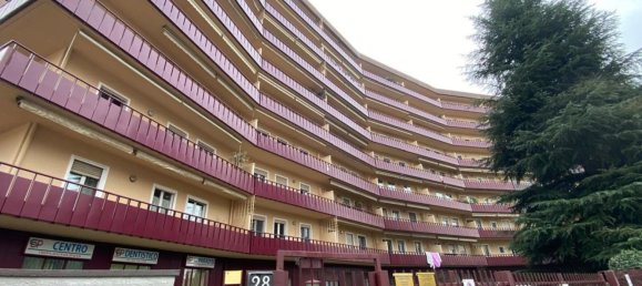 3-salle Appartement à San Donato Milanese, Italy No. 17576 27