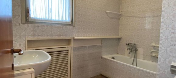 3-salle Appartement à San Donato Milanese, Italy No. 17576 13