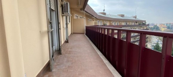 3-salle Appartement à San Donato Milanese, Italy No. 17576 17