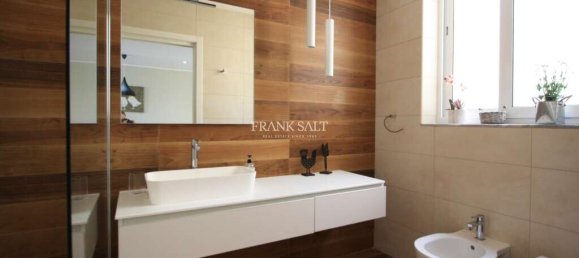 1 bedroom Apartment in Sliema, Malta No. 9312 11