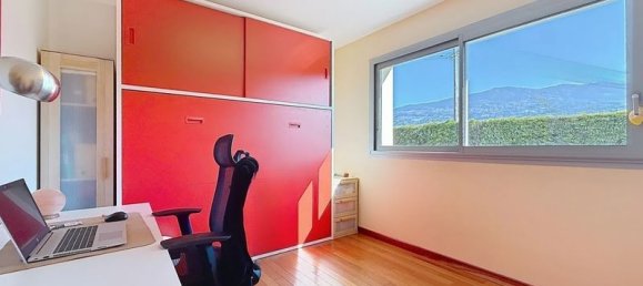 5 bedrooms House in Cranves-Sales, France No. 201504 16