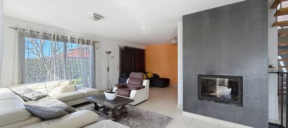 5 bedrooms House in Cranves-Sales, France No. 201504 6