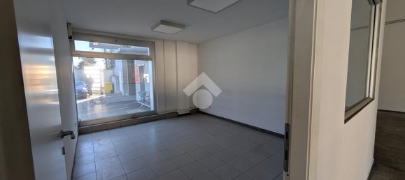 1غرفة مستودع في Pomezia, Italy رقم 52461 91