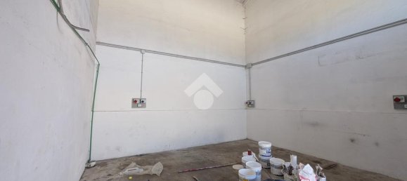 1غرفة مستودع في Pomezia, Italy رقم 52461 71