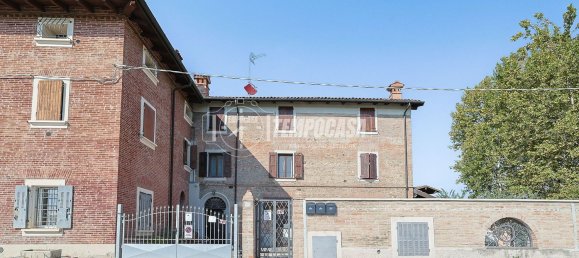 4 rooms Apartment in Bologna, Italy No. 170880 23