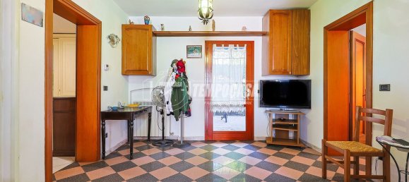 4 rooms Apartment in Bologna, Italy No. 170880 11