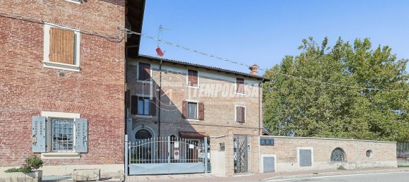 4 rooms Apartment in Bologna, Italy No. 170880 24