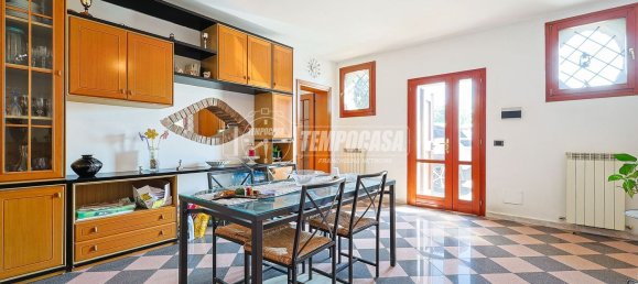 4 rooms Apartment in Bologna, Italy No. 170880 6