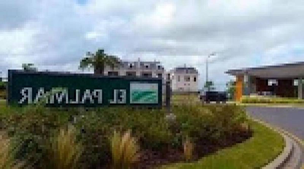 Apartamento de 2 dormitorios en Tigre, Argentina No. 64130