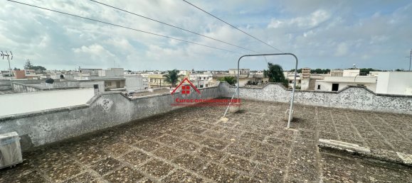 Дом с 8 комнатами в Melissano, Италия № 71167 31